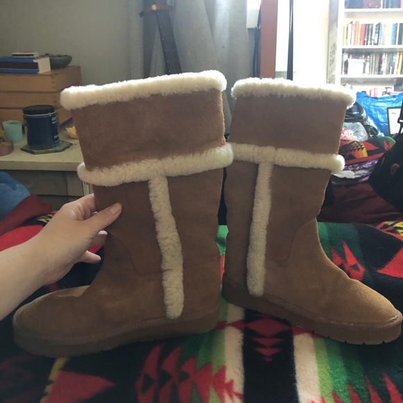 MICHAEL KORS Sheep Fur Lined Boots - Picture 6 of 6